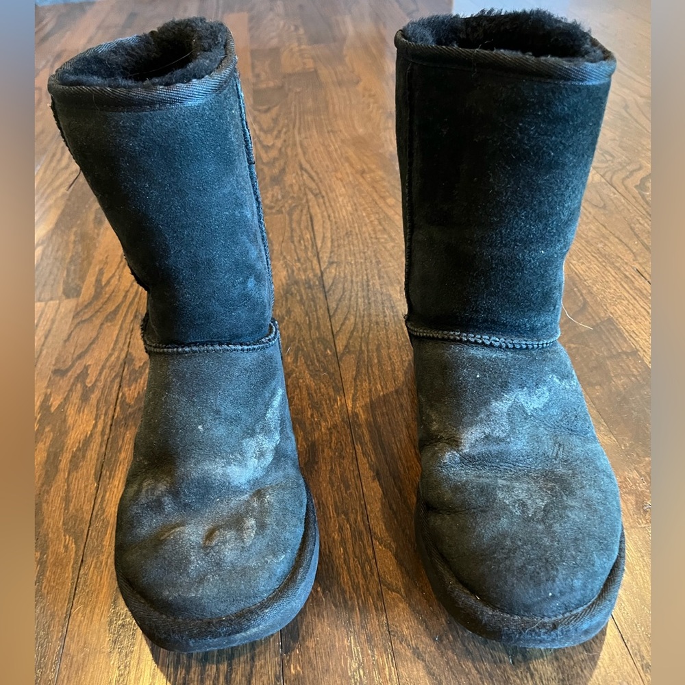 Ugg Classic Black Bootie
